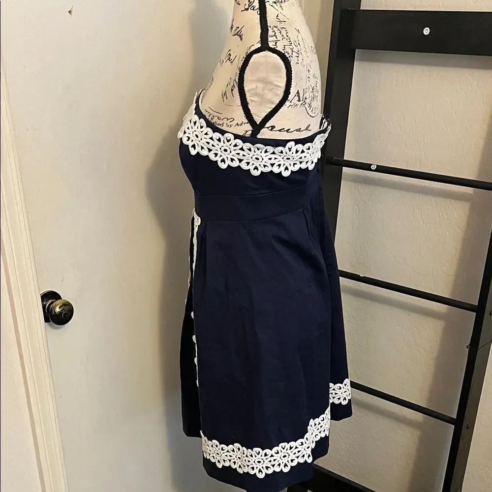 Lily Pulitzer Blue White Embroidered Strapless Classic Modern Dress Preppy - Picture 6 of 13